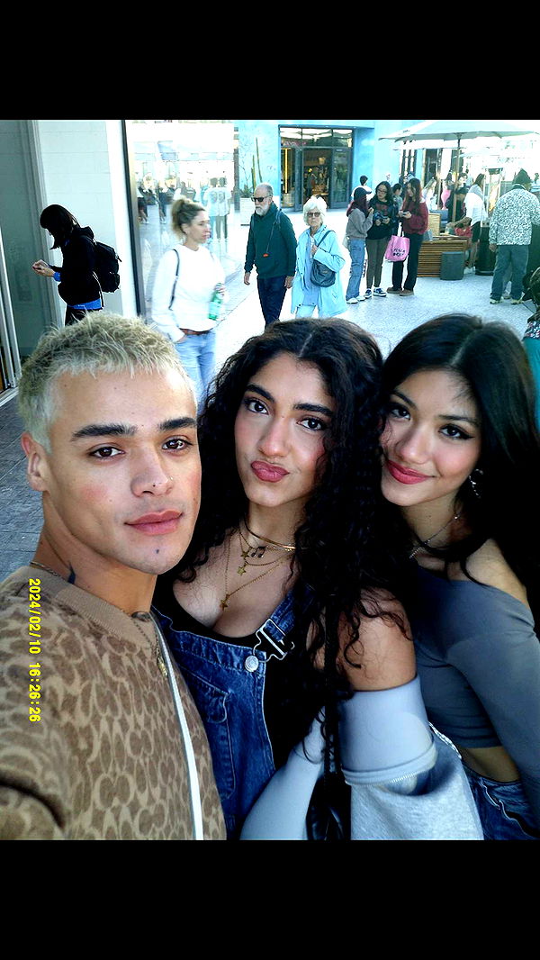 jaynagirl image ~ Altpins