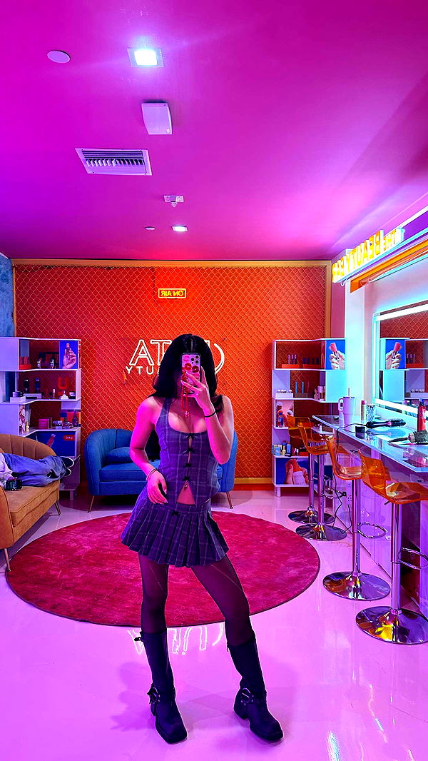 jaynagirl image ~ Altpins