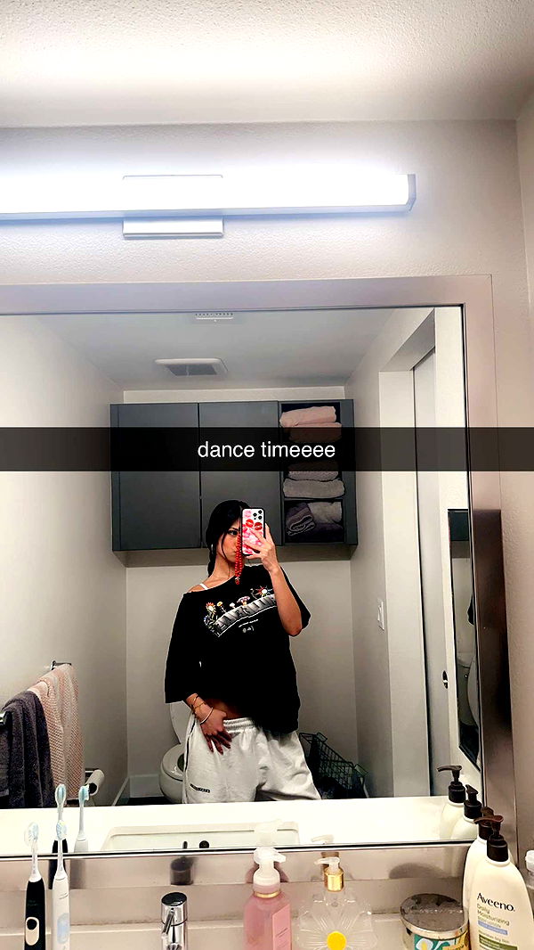 jaynagirl image ~ Altpins