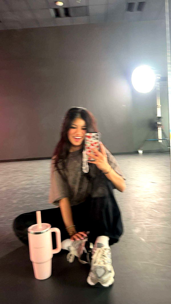 jaynagirl image ~ Altpins