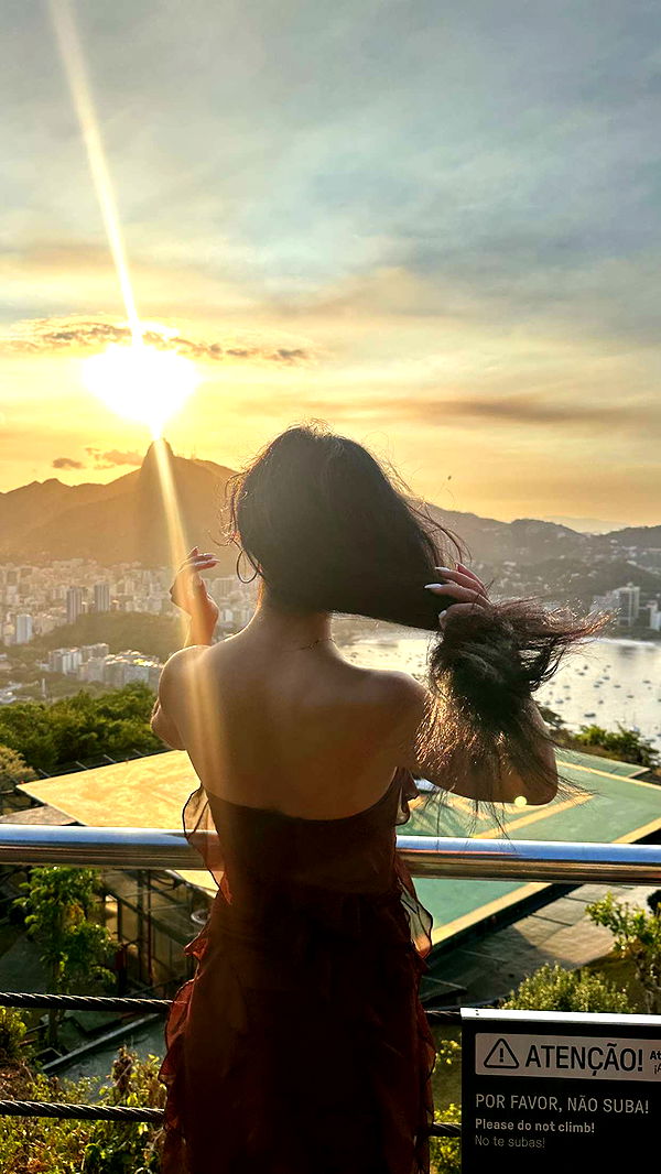 jaynagirl image ~ Altpins