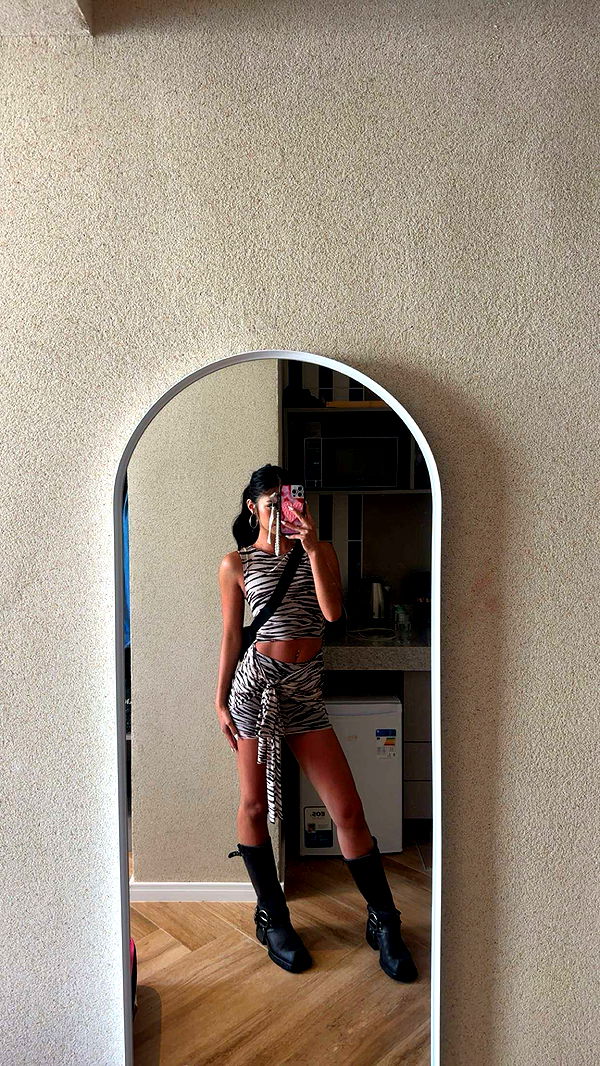 jaynagirl image ~ Altpins