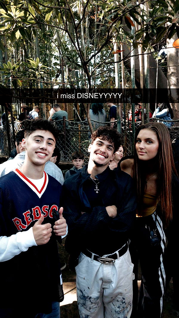 jaynagirl image ~ Altpins