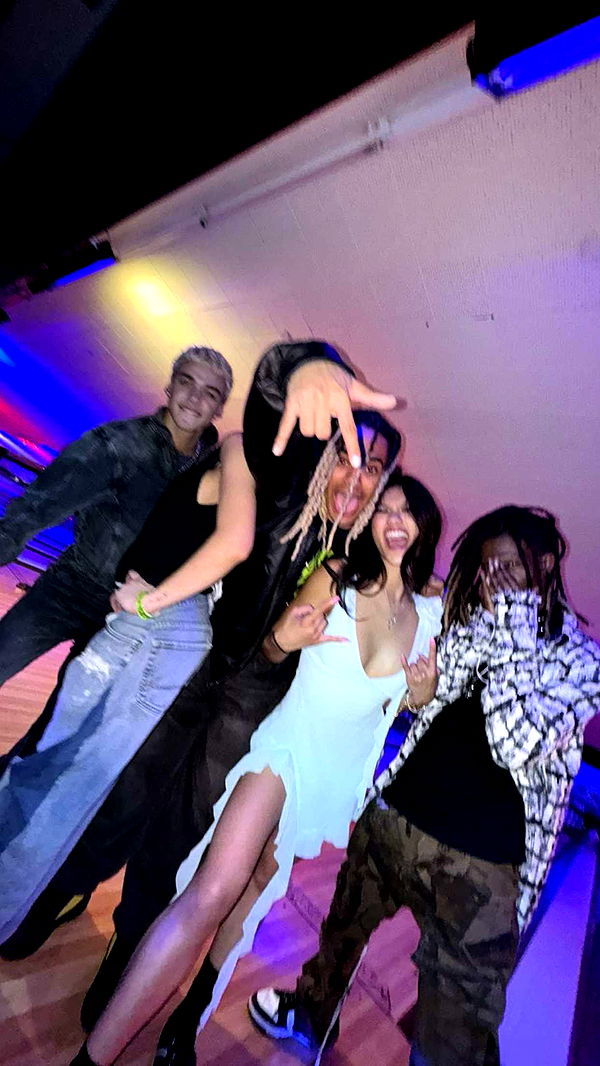 jaynagirl image ~ Altpins