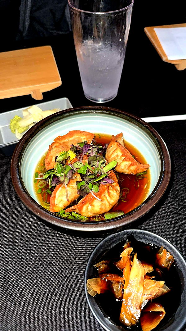 jaynagirl image ~ Altpins