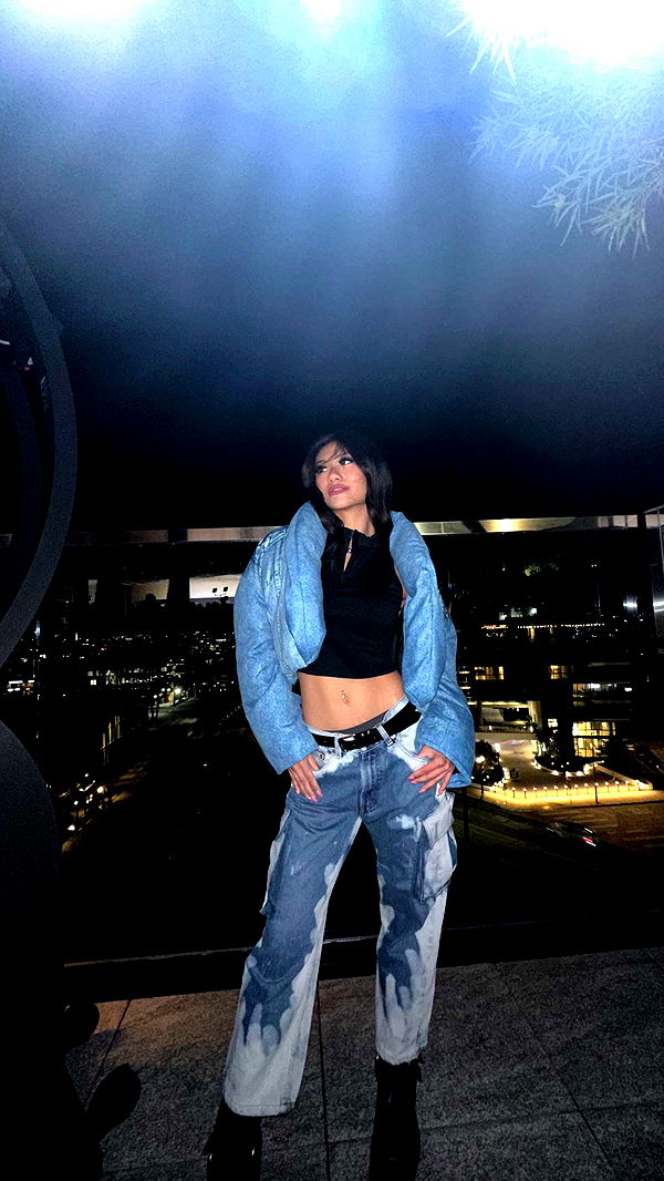 jaynagirl image ~ Altpins