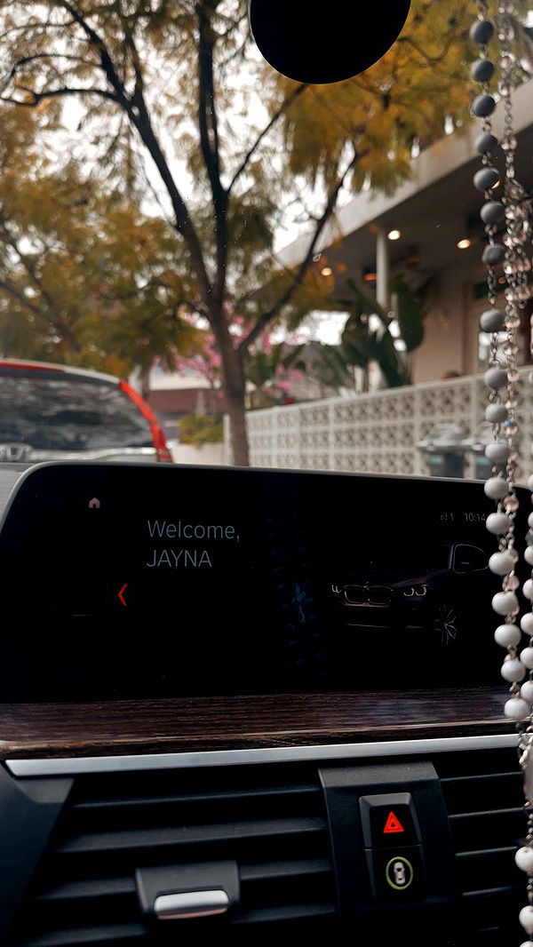 jaynagirl image ~ Altpins