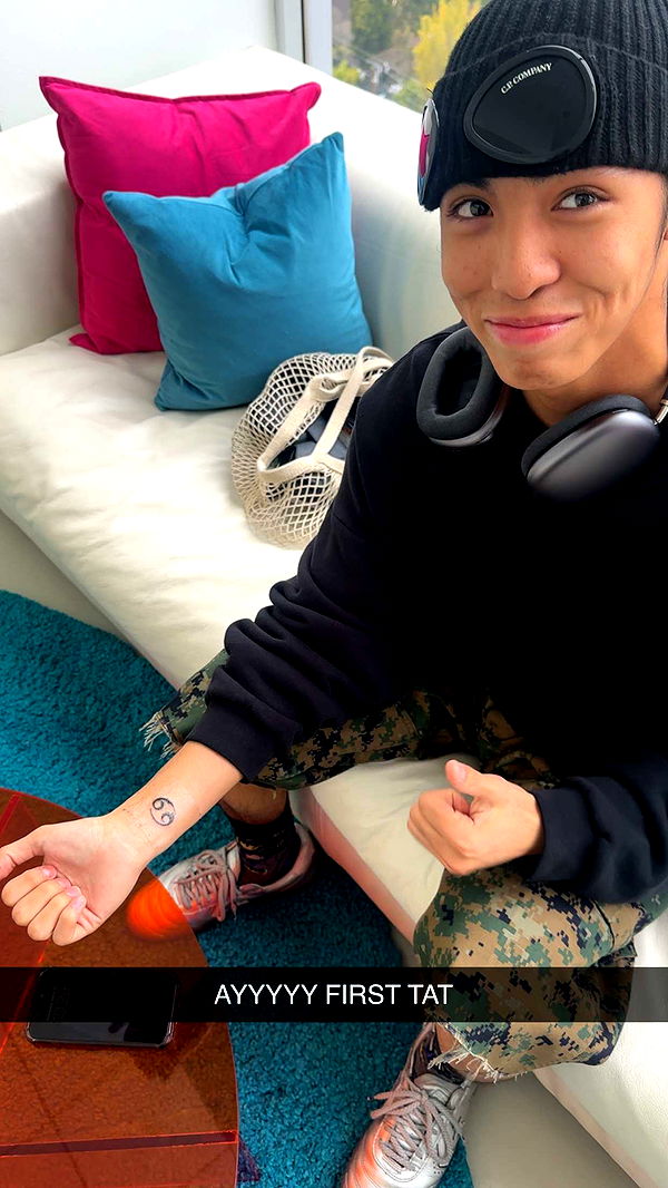 jaynagirl image ~ Altpins