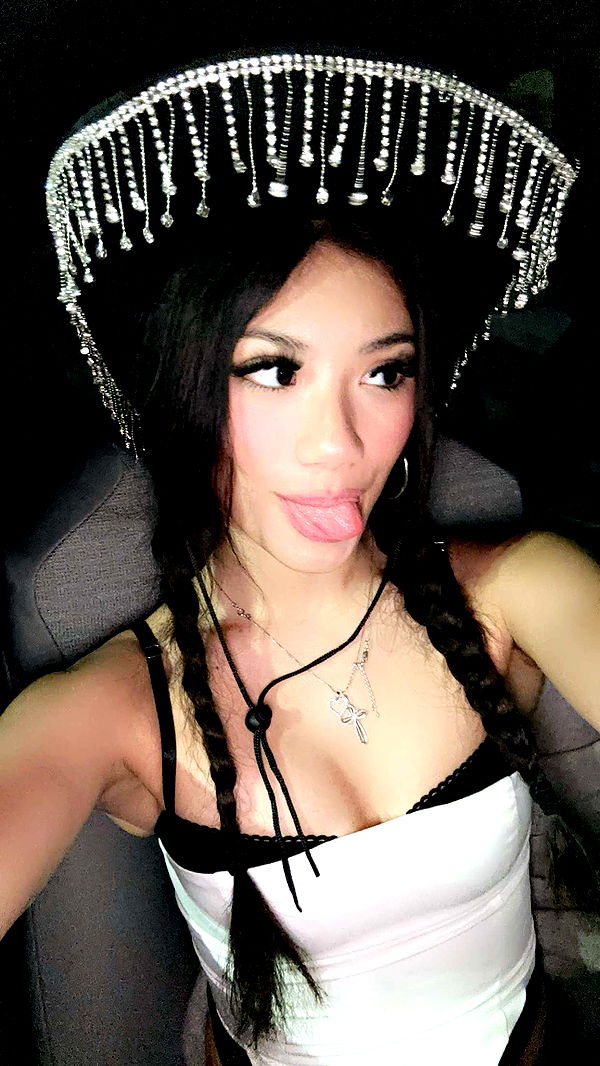 jaynagirl image ~ Altpins