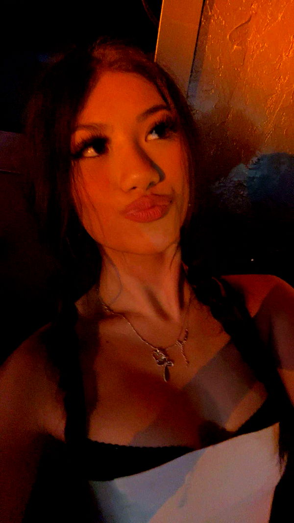 jaynagirl image ~ Altpins