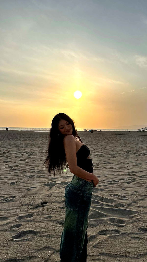 jaynagirl image ~ Altpins