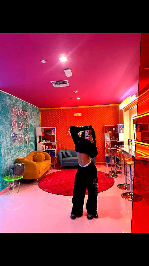 jaynagirl image ~ Altpins