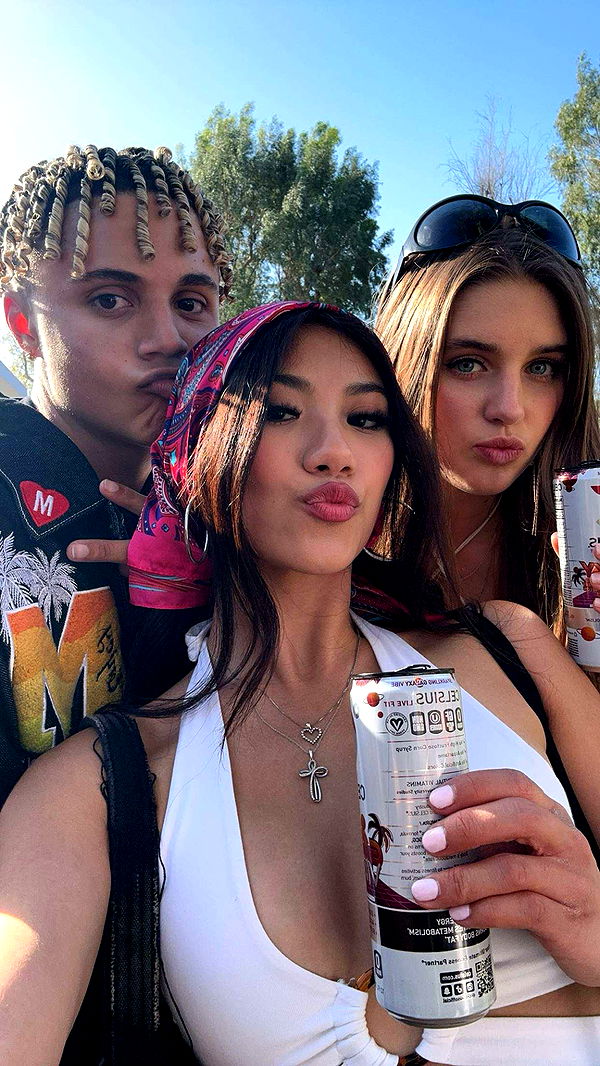 jaynagirl image ~ Altpins