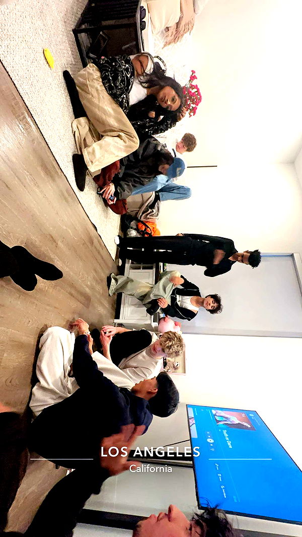 jaynagirl image ~ Altpins