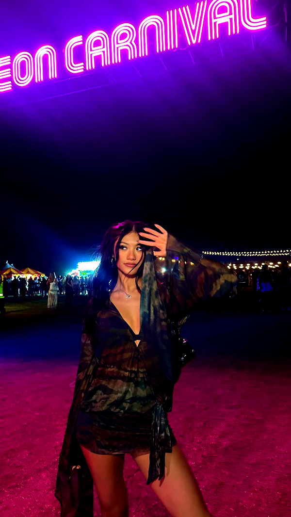 jaynagirl image ~ Altpins