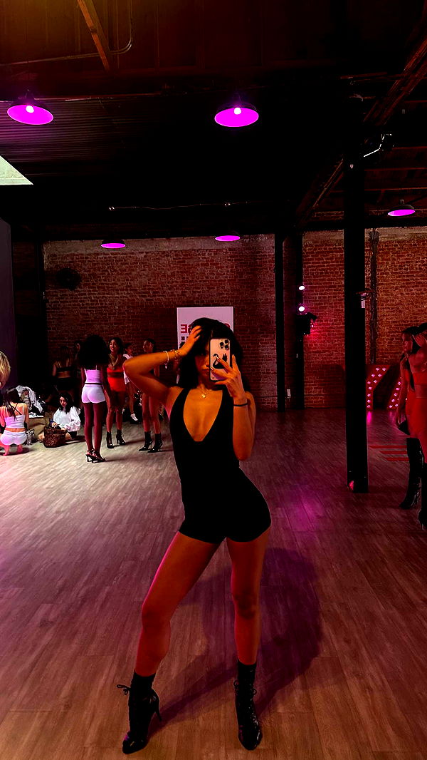 jaynagirl image ~ Altpins