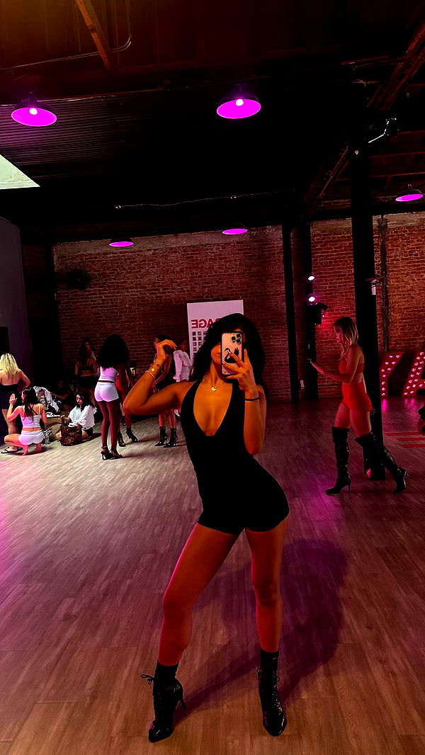 jaynagirl image ~ Altpins