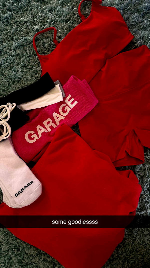 jaynagirl image ~ Altpins