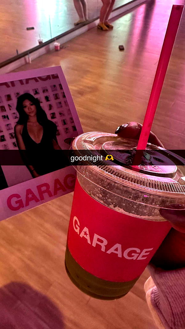 jaynagirl image ~ Altpins