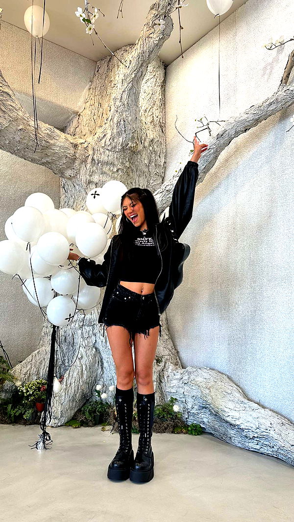 jaynagirl image ~ Altpins