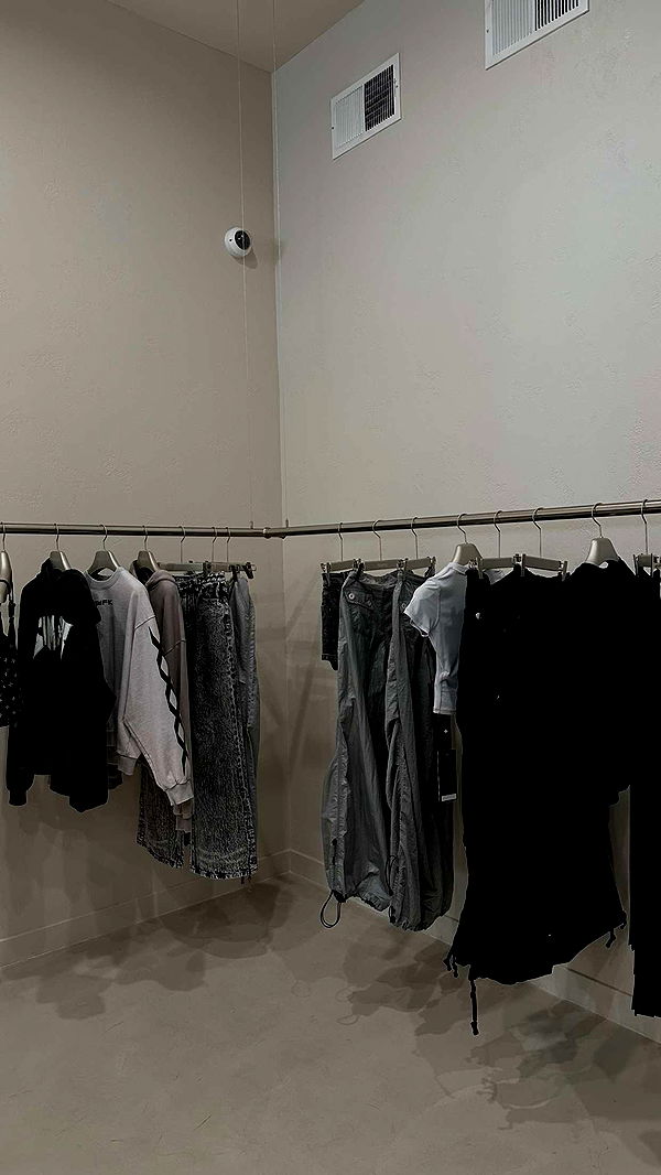 jaynagirl image ~ Altpins