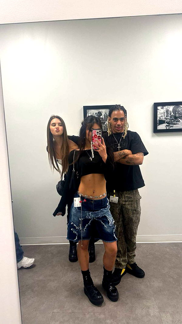 jaynagirl image ~ Altpins