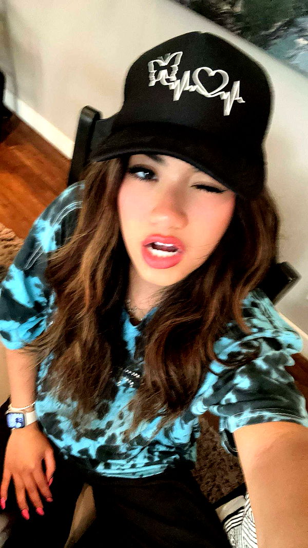 jaynagirl image ~ Altpins