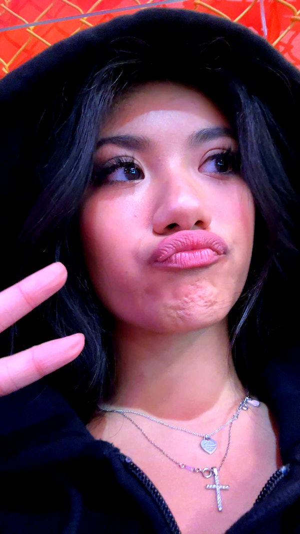 jaynagirl image ~ Altpins