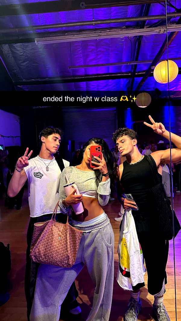 jaynagirl image ~ Altpins