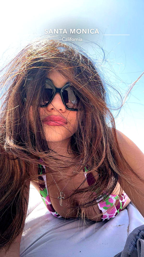 jaynagirl image ~ Altpins