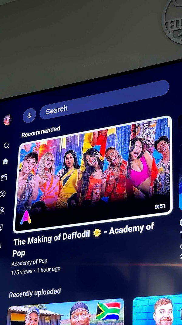 jaynagirl image ~ Altpins