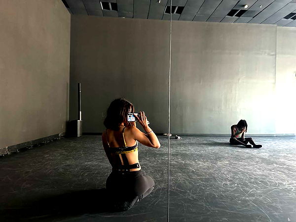 jaynagirl image ~ Altpins