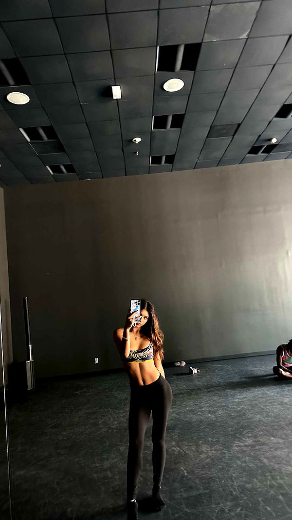 jaynagirl image ~ Altpins