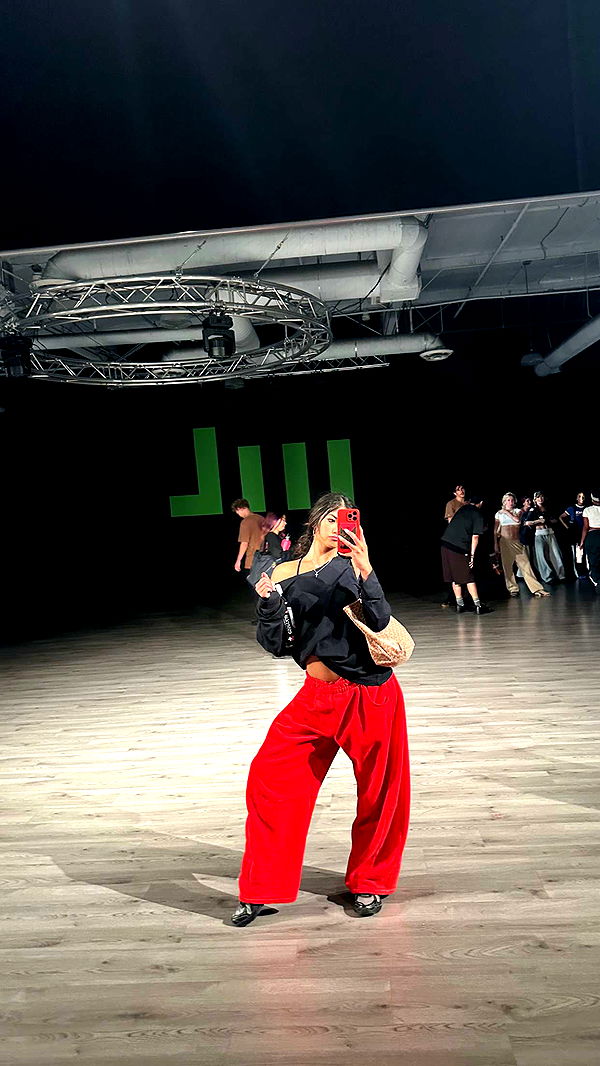 jaynagirl image ~ Altpins