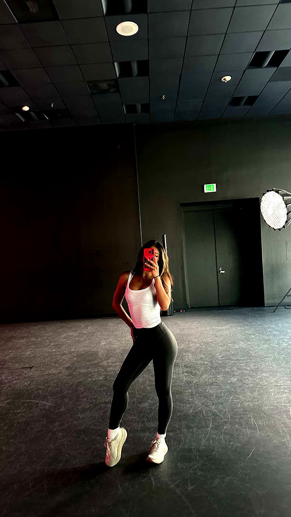 jaynagirl image ~ Altpins