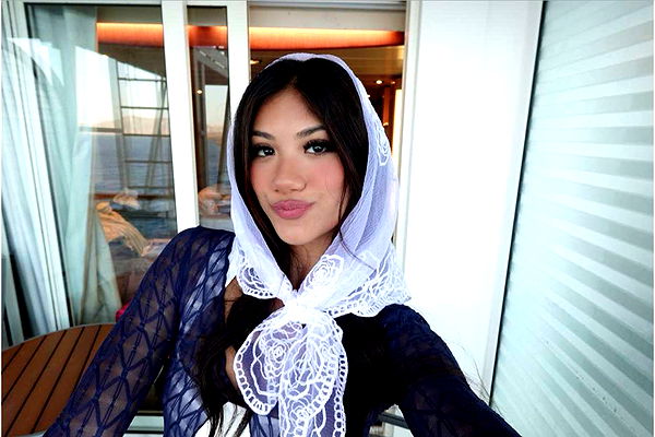 jaynagirl image ~ Altpins