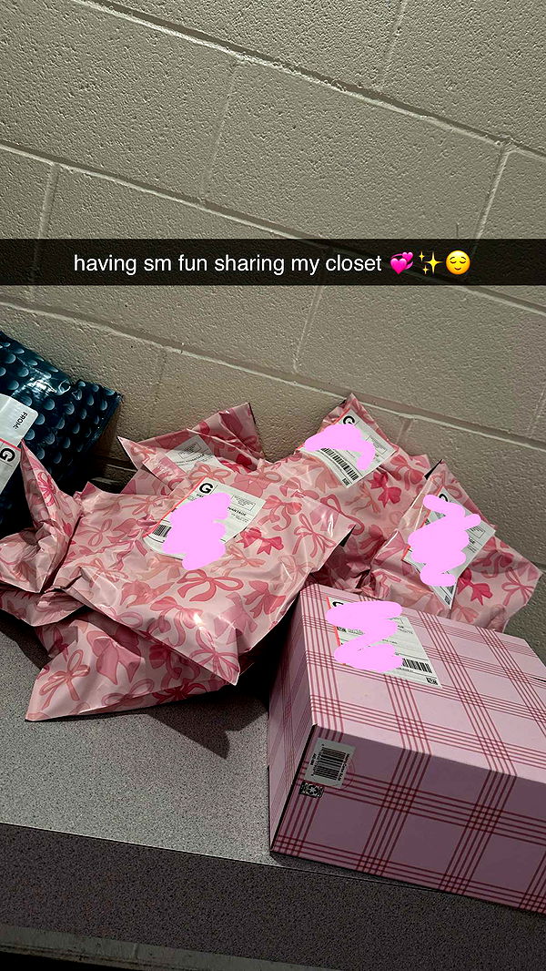 jaynagirl image ~ Altpins