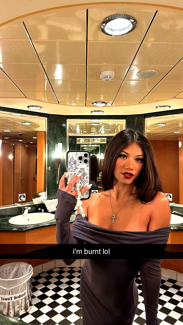 jaynagirl image ~ Altpins