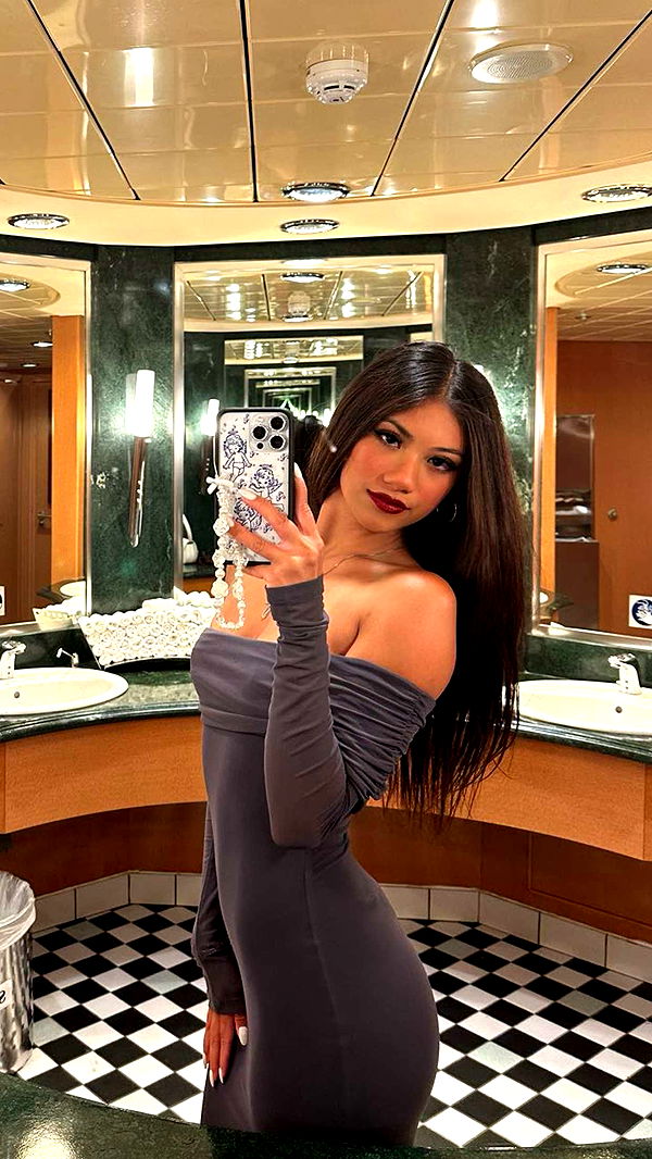 jaynagirl image ~ Altpins