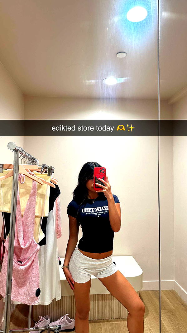 jaynagirl image ~ Altpins