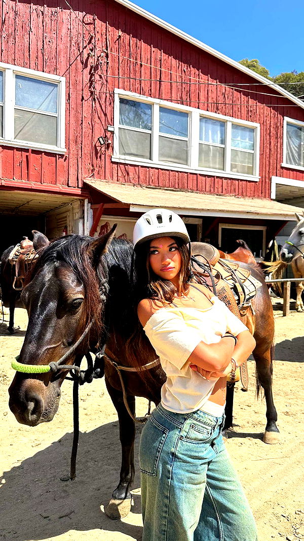 jaynagirl image ~ Altpins