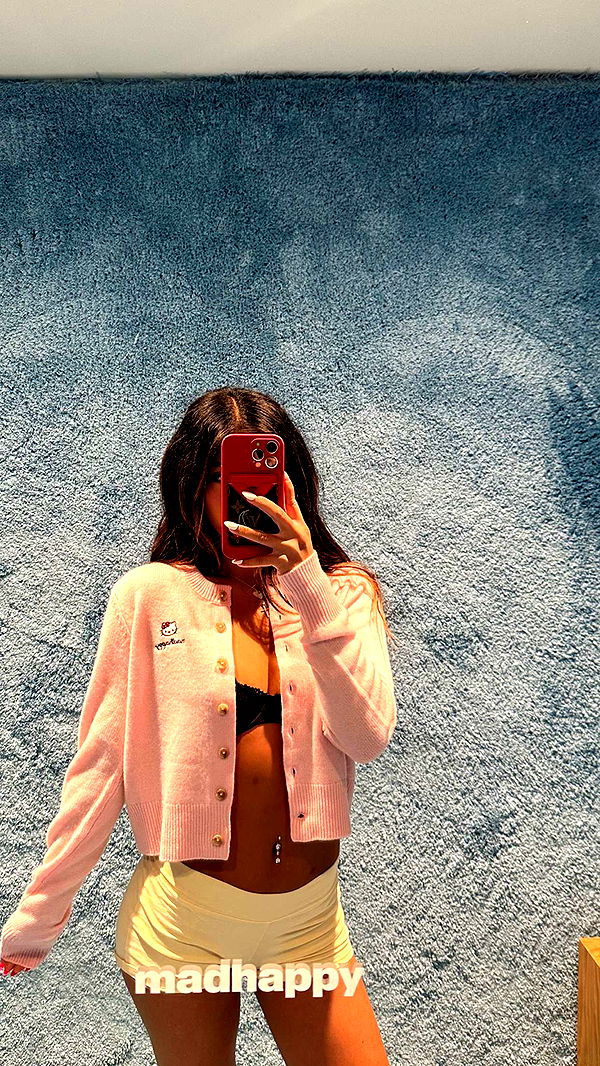 jaynagirl image ~ Altpins