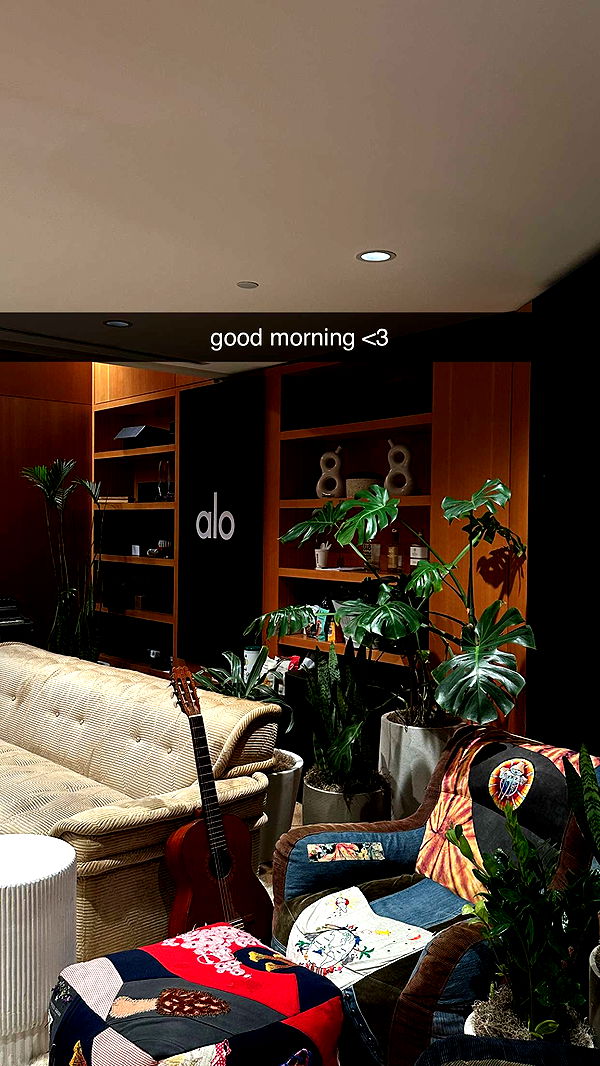 jaynagirl image ~ Altpins