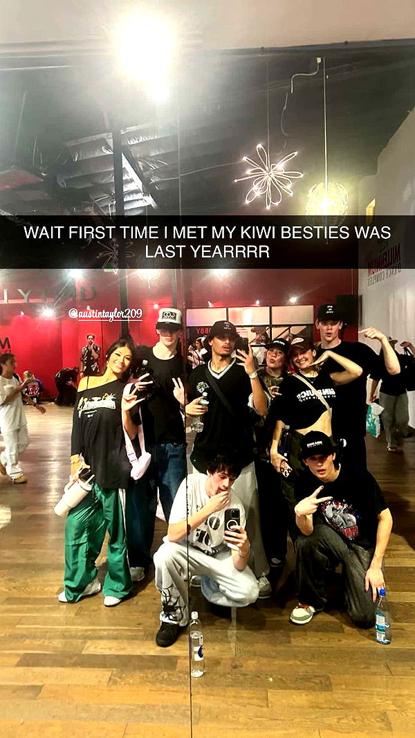 jaynagirl image ~ Altpins