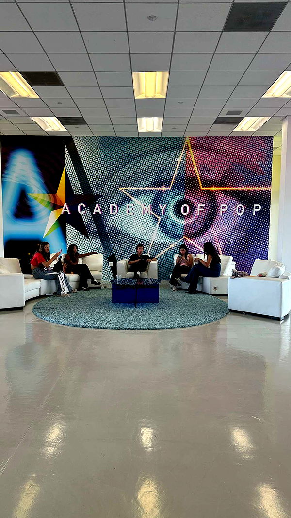 jaynagirl image ~ Altpins