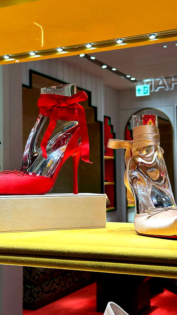 jaynagirl image ~ Altpins