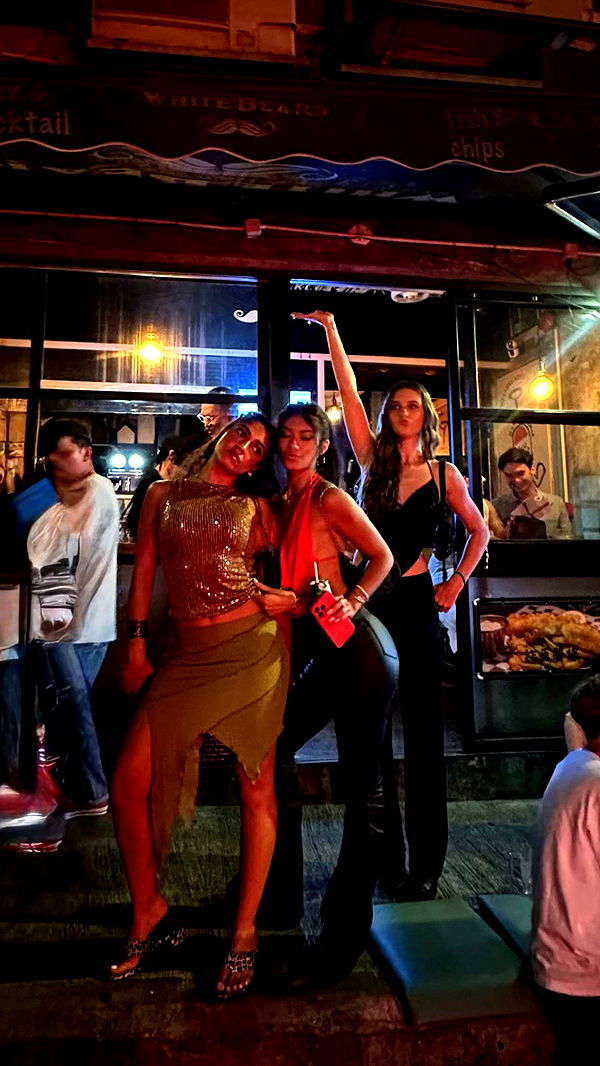 jaynagirl image ~ Altpins