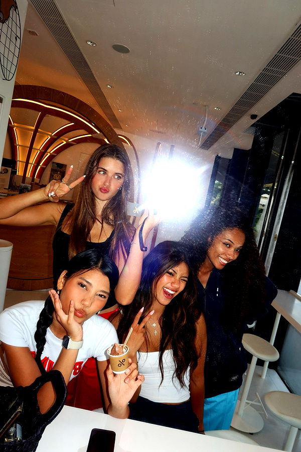 jaynagirl image ~ Altpins