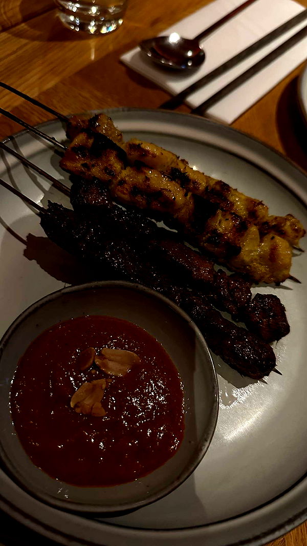 jaynagirl image ~ Altpins