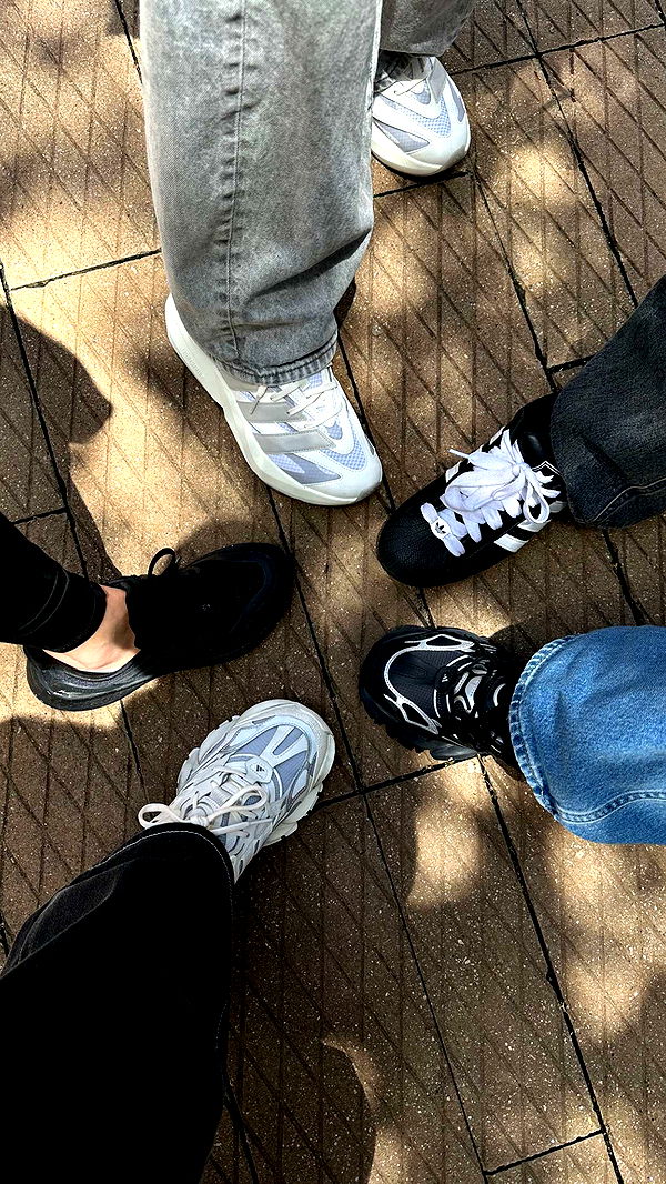 jaynagirl image ~ Altpins